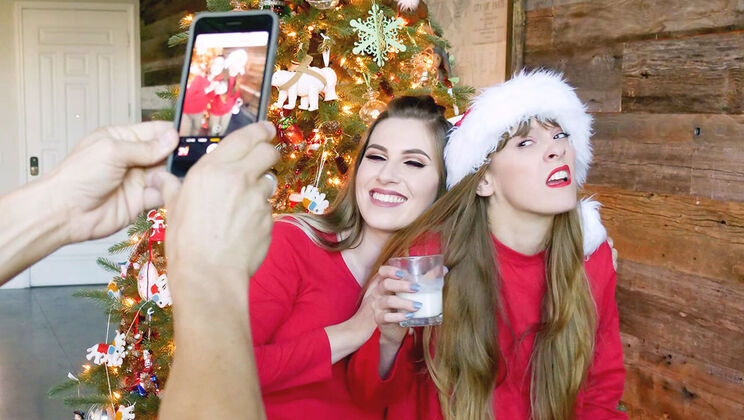 [FamilyStrokes] - Stepfamily Holiday Sex - Marcus London - Niki Snow