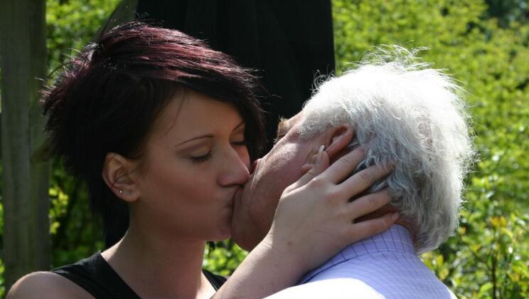 Short Hair Brunette Outdoor Sex