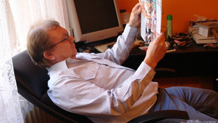 [Oldje] - Cum Swallowing Kissing Queens - Sherman - Paula Morentis