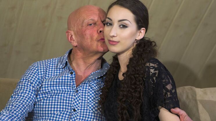 [Oldje] - Layla and Hugo Get Back in Action - Hugo - Layla Bentho