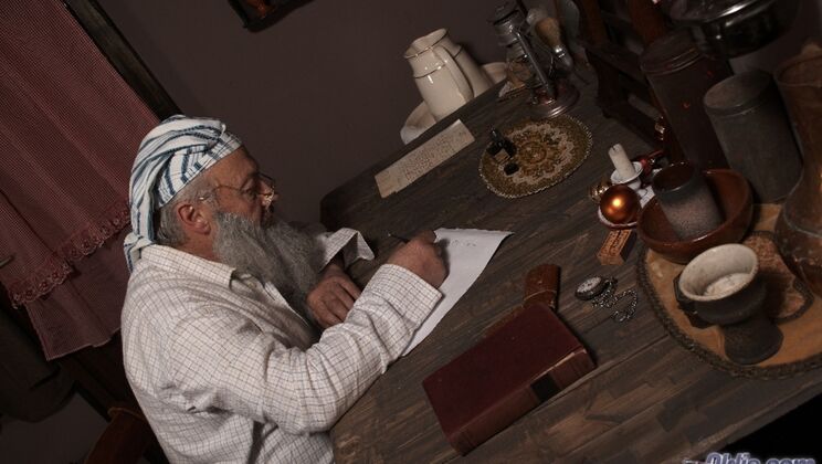 [Oldje] - Gustavo and Linda's Christmas Sex Games - Gustavo - Linda Brown