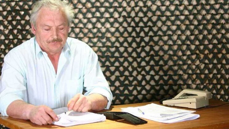 [Oldje] - Paula Dark Seduces with Her Lips - Gustavo - Paula Dark