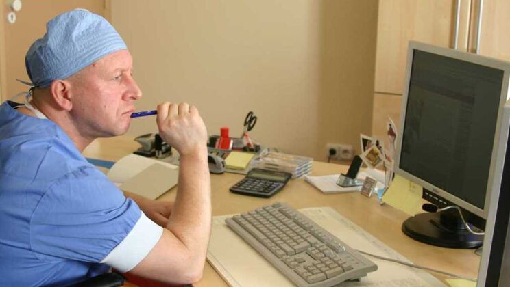 [Oldje] - Old Jimmy and Young Blonde in Office - Jimmy - Melissa Black