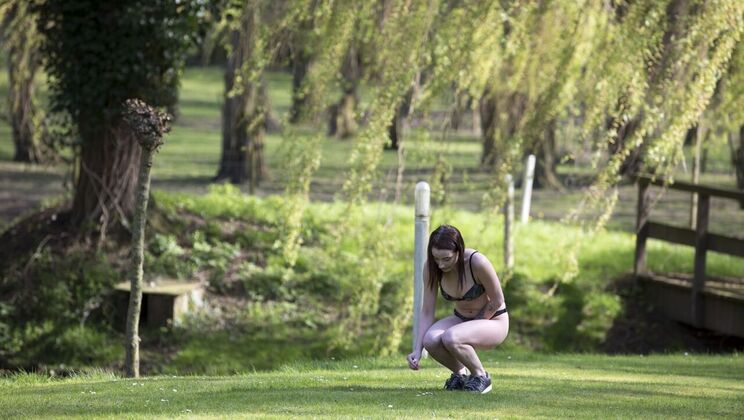 [Oldje] - Sunny Sunday Doggystyle with Petite Charlotte Johnson