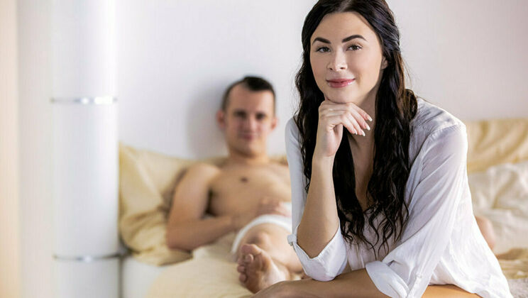 [SexArt] - Brunette Beauty Sam Bourne's Sexy Dance - Sam Bourne - Jenny Doll