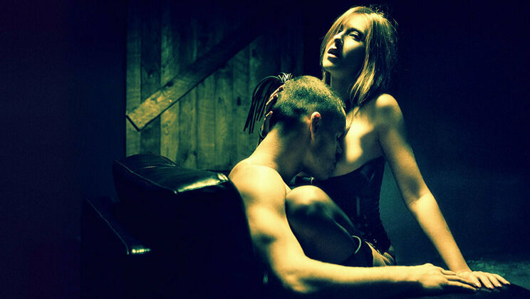 [SexArt] - Curly Girl's Hidden Lust - Linda Sweet - Maxmilian Dior