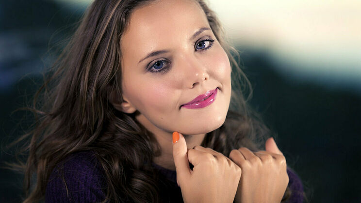 [SexArt] - Shaved Blonde Russian Masturbates - Mango A