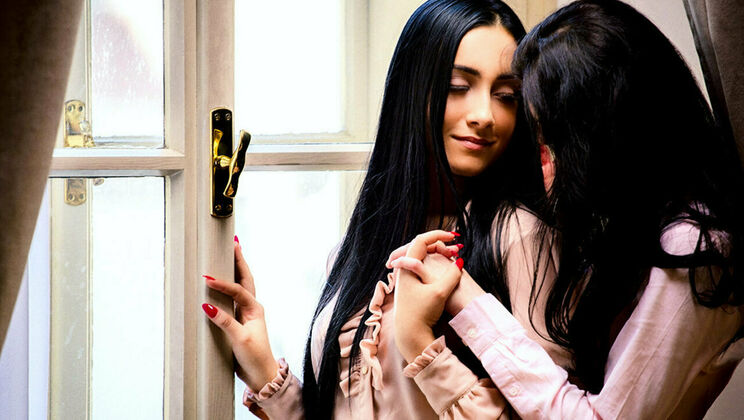 [SexArt] - Natural Tits and Stockings Action - Anna Rose - Margot A