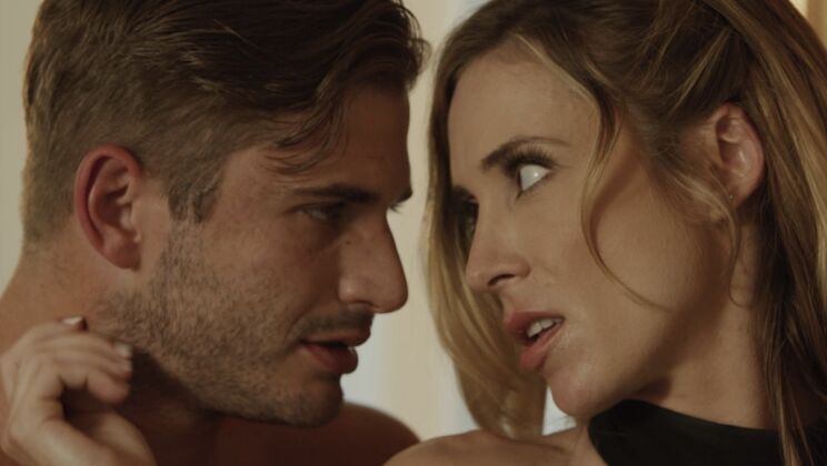 Passionate Fingering with Aiden Ashley