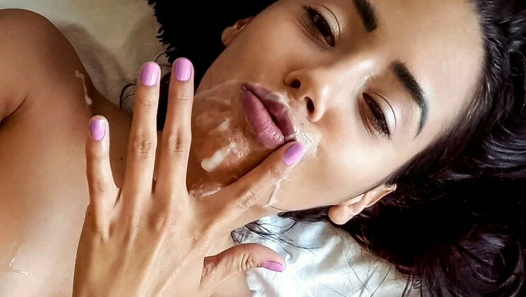 [MOFOSB-Sides] -  Homemade Blowjob with Brunette Beauty - Andreina DeLuxe - Chris Torres