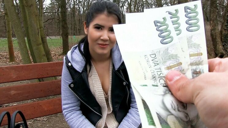 [PublicPickups] - Lady Dee's Debut in Amateur Porn as a College Student - Lady Dee