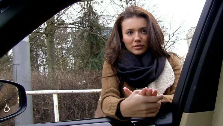 [StrandedTeens] - Pretty Vanessa Decker Hitchhiker Has a Nice Body - Vanessa Decker