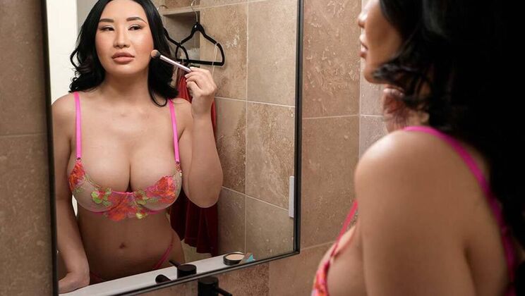 [MomIsHorny] - Stepmom Gets Cowgirl Fucked by Johnny - Johnny Love - Suki Sin