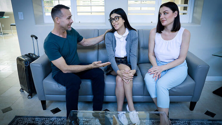 [FosterTapes] - Teen Daughter Helps Foster Mom with a Cum in Mouth - Filthy Rich - Harmony Wonder - Sovereign Syre