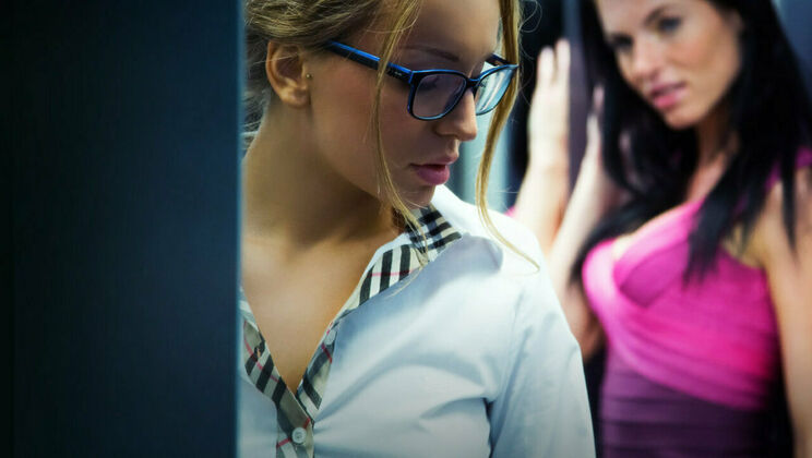 [SexArt] - Conroy's Close-Up Fun (2014) - Whitney Conroy - Margot A