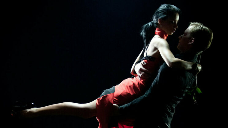 [SexArt] - Gina Devine’s Hot Tango - Striptease, 69 & Rough Fucking - Gina Devine - Thomas Lee