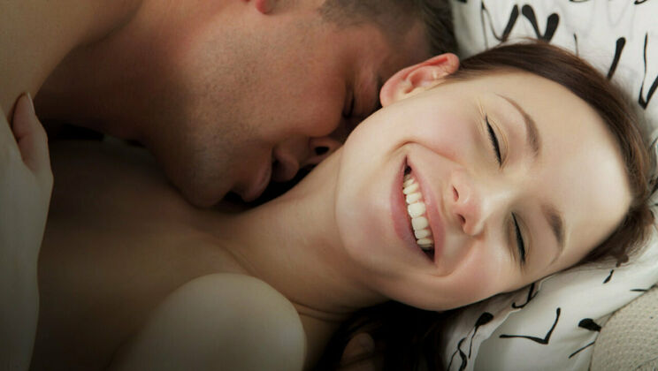 [SexArt] - Sexy Brunette Couple Action - Taylor Sands - Juan Lucho