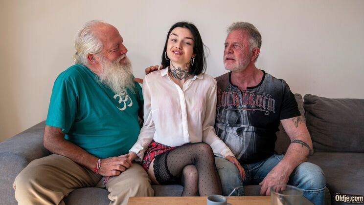 [Oldje] - Young Maid's Pussy Licking - Bruno - Chel - Snow DeVille