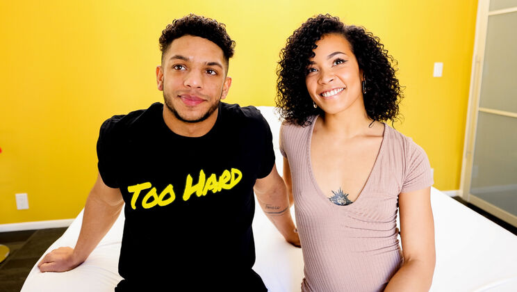 [HotGuysFuck] - Muscle Man Meets Flexible Teen Laylani Wyld - Laylani Wyld - Arturo Torres