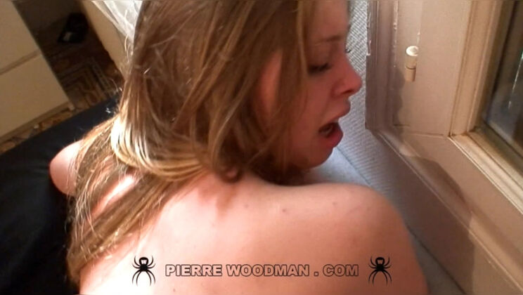 [ScenesXXXX] - Teen Amateur Holly Viya's Cumshot Surprise - Holly Viya