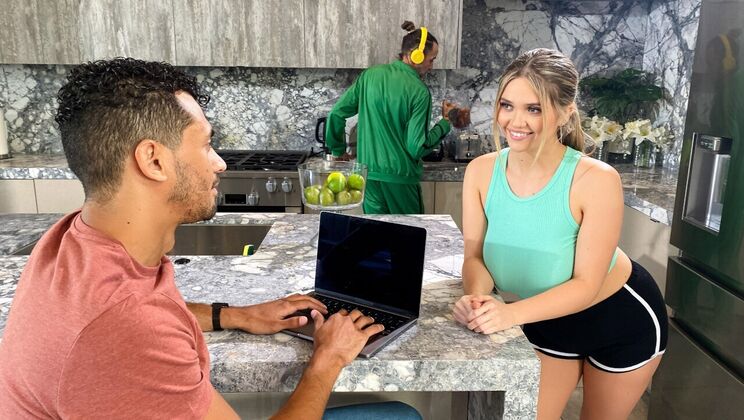 [CrazyCollegeGFs] - Big Cock Fucks Big Naturals - Alex Jones - Angie Faith