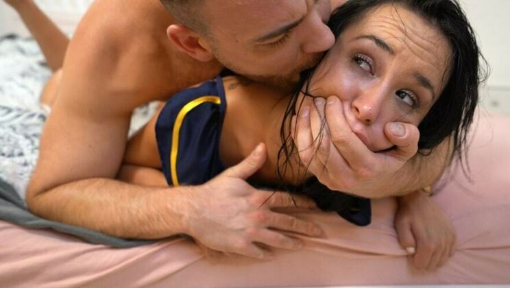 [PornForce] - Petite Amateur Takes a Facial in the Ass! - Freya Dee