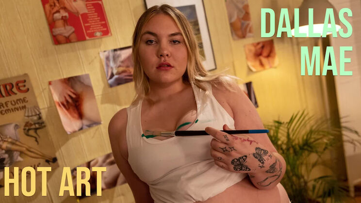 Solo Dallas Mae's Big Tits Bounce