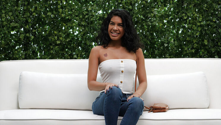 [NetGirl] - Maya's Deepthroat and Anal Casting - Maya