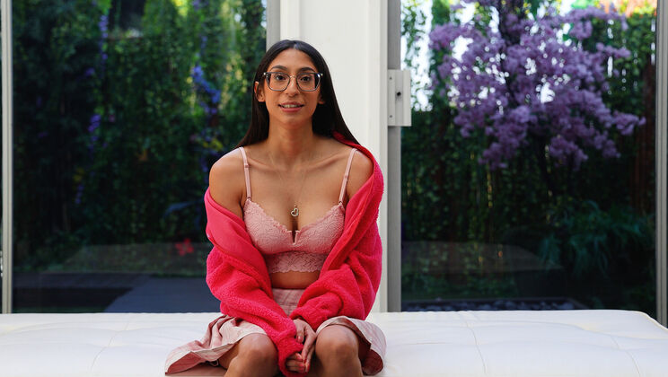 [NetGirl] - Casting Couch with Mila and Sona - Sona - Mila