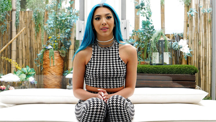 [CastingCouchHD] - Beverly's Reverse Cowgirl and Doggystyle Riding