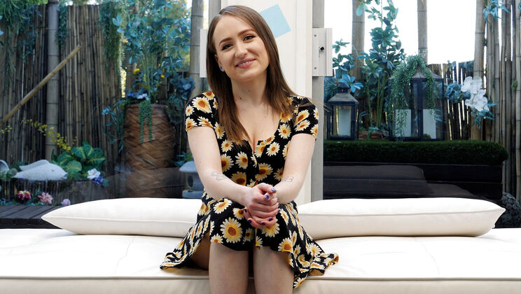 [CastingCouchHD] - The Audition: Lizzie's Turn - Lizzie