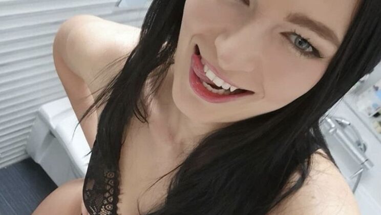 Marcello Bravo Fucks Leanne Lace in Missionary