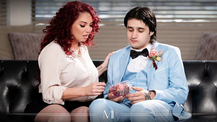 [ModernDaySins] - Kiki D'Aire Spreads for Doggystyle Pounding - Kiki D'Aire - Elias Cash