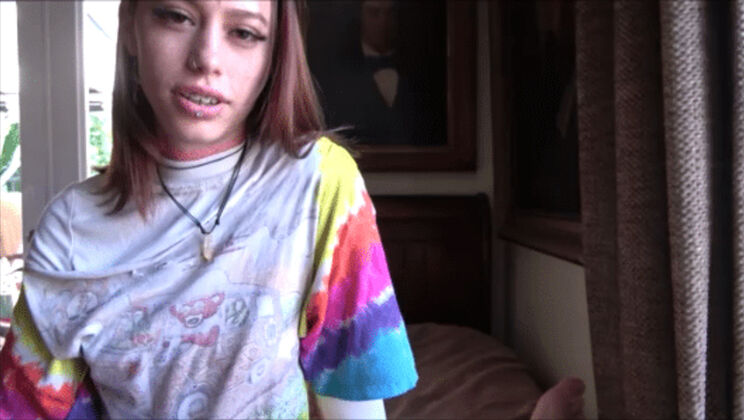 [FamilyTherapy] - Entrepreneur Laya Rae Seduces with Blowjob - Laya Rae