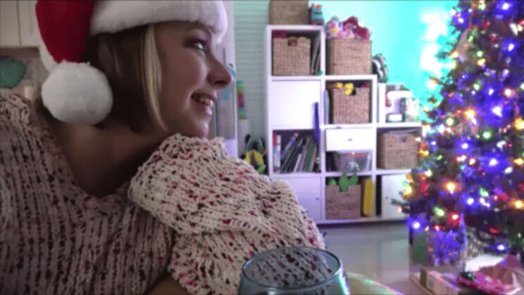 [MomComesFirst] - Mommas-Boy Stepson Gets Stepmom’s Big Tits Xmas Blowjob - Brianna Beach