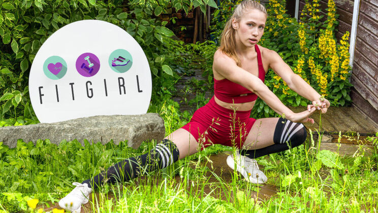 [ClubSweethearts] - Solo Nika Murr outdoor blonde teen stretches pussy - Nika Murr