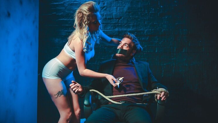 [DigitalPlayground] - Blonde and Brunette Get Wild in the Car - Giselle Palmer - Ryan Ryder