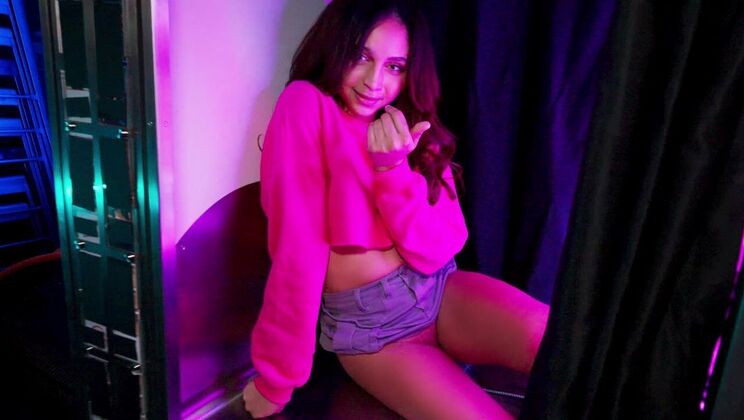 [He'sGotRizz] - Facial and Handjob with Katerina Karson - Lucas Frost - June - Katerina Karson