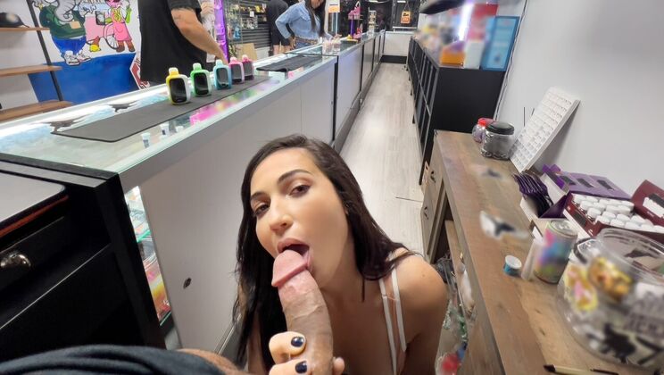 Mira Luv Gets A Facial From Mike Ox While He Smokes Her Vape