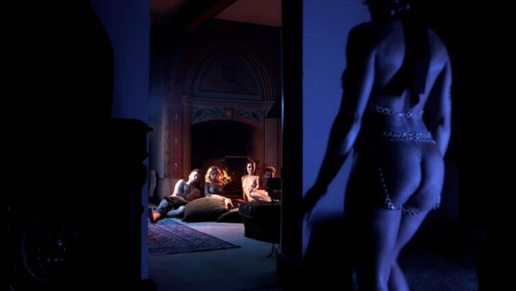 Éa Pam Gets the Sex Invitation